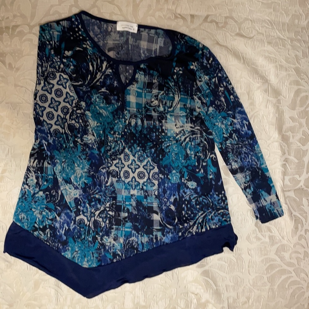 Exclusive One Women’s SZ L 3/4 Sleeve Blue/ Top - Picture 8 of 8